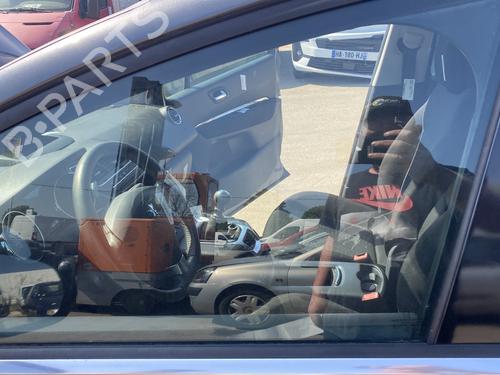 Front left door window PEUGEOT 5008 (0U_, 0E_) 2.0 HDi 150 / BlueHDi 150 | BP26743773C18 
