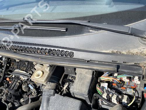 Used Scuttle panel Scuttle panel PEUGEOT 5008 (0U_, 0E_) 2.0 HDi 150 / BlueHDi 150 (150 hp) 26743802 26743802