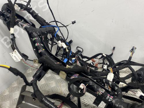Used Wiring harness Wiring harness RENAULT MEGANE IV Hatchback (B9A/M/N_) 1.2 TCe 130 (B9MR) (130 hp) 31647329 31647329
