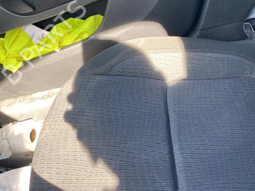 Used Right front seat Right front seat RENAULT LAGUNA III (BT0/1) 1.5 dCi (BT00, BT0A, BT0T, BT1J) (110 hp) 24439090 24439090