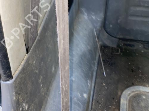 Pre-tensor trás direito SUZUKI GRAND VITARA I (FT, HT) 2.0 TD 4x4 (SQ420D) (87 hp) 30934120