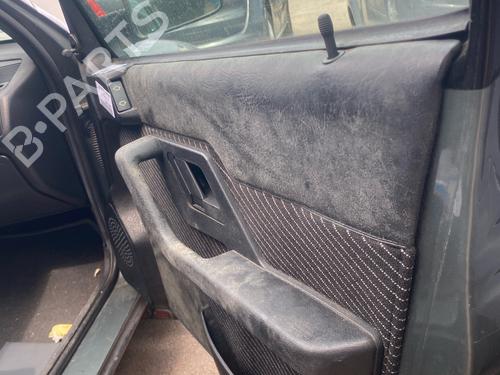 Høyre frontpanel Høyre frontpanel 38064117 38064117