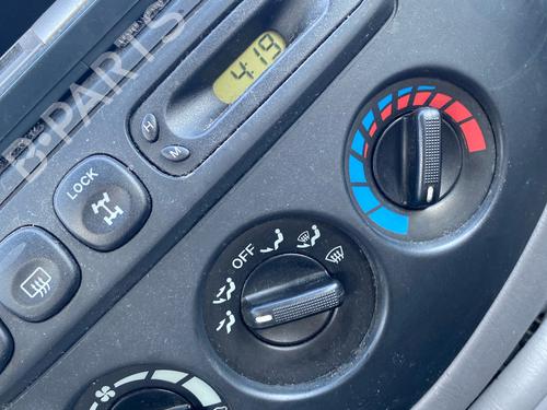 Climate control MAZDA TRIBUTE (EP) 3.0 V6 24V 4WD (EPFW) | BP38558288I5 - Image 3