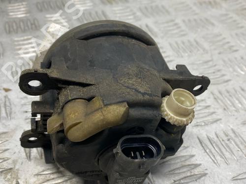 Used Right front fog light Right front fog light 37994062 37994062