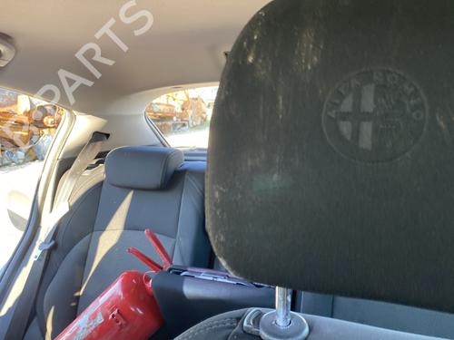 Used Headrest Headrest ALFA ROMEO GIULIETTA (940_) 2.0 JTDM (940FXQ1A, 940FYC1A) (150 hp) 33553684 33553684