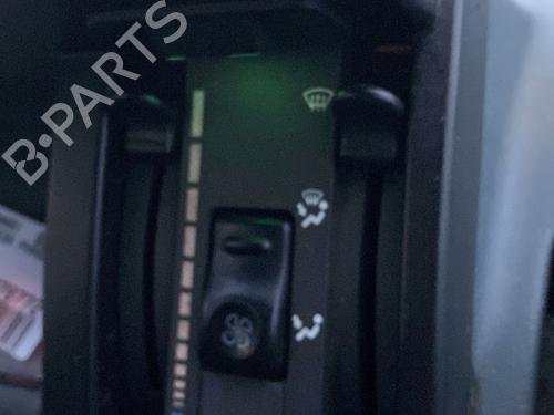 Used Climate control Climate control RENAULT RAPID Box Body/MPV (F40_, G40_) 1.2 (F406, G40A) (55 hp) 31929785 31929785