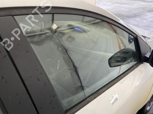 front-right-door-window-renault-megane-iii-hatchback-bz01_-b3_-2008-30462572 main image