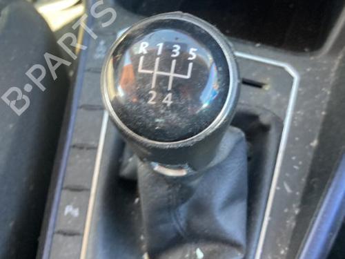 Used Shift knob Shift knob VW POLO VI (AW1, BZ1, AE1) 1.0 MPi (80 hp) 21596585 21596585