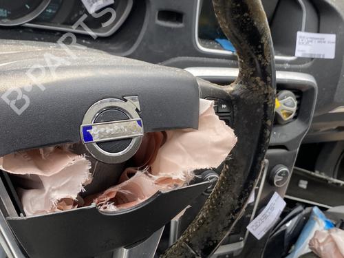 Used Steering wheel Steering wheel VOLVO V40 Hatchback (525) D3 (150 hp) 26496525 26496525