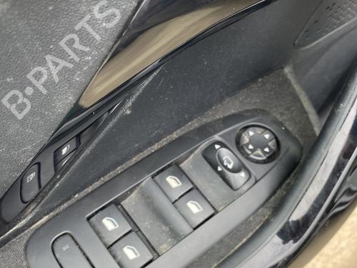 Used Left front window switch Left front window switch PEUGEOT 208 I (CA_, CC_) 1.2 VTI 82 (82 hp) 25281212 25281212