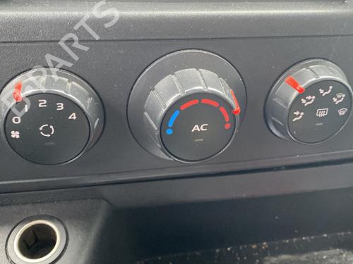 AC Styreenhet / Manøvreringsenhet RENAULT MASTER III Van (FV) 2.3 dCi 145 FWD (FV0E, FV0F, FV0H, FV02, FV0M, FV0S,... (146 hp) 29464926