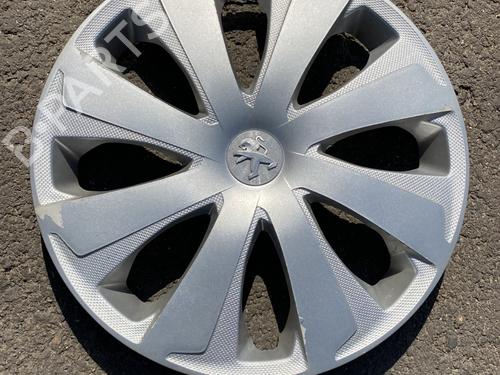 Used Hub cap PEUGEOT 108 1.0 VTi 72 (72 hp) 28366773