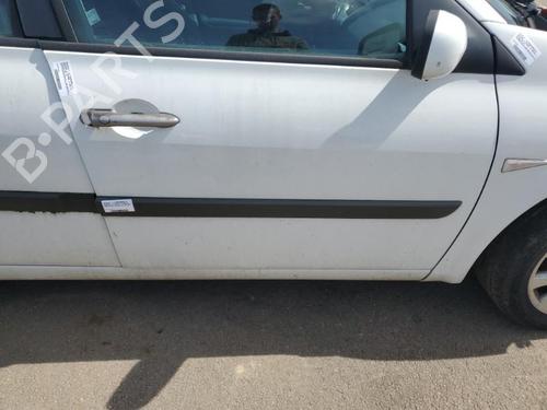 Used Door moulding trim RENAULT MEGANE II Estate (KM0/1_) [2003-2012]  22122083