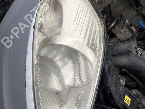 Phare droit FIAT GRANDE PUNTO (199_) 1.4 (199AXB11, 199AXB1A, 199BXB1A, 199AXL1A) (77 hp) 32387836
