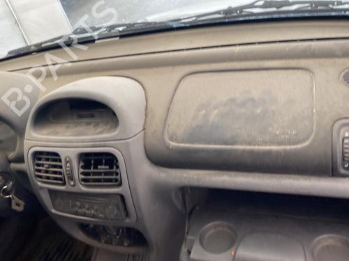 Instrumentbræt Instrumentbræt RENAULT CLIO II (BB_, CB_) 1.9 dTi (B/CB0U) (80 hp) 29243299 29243299