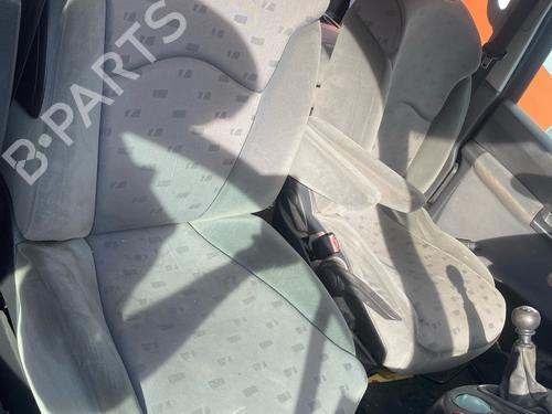 Right front seat PEUGEOT 807 (EB_) 2.2 HDi | BP39215389C16 - Image 2