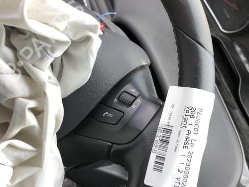 Used Steering wheel PEUGEOT 208 I (CA_, CC_) 1.2 VTI 82 (82 hp) 19908894
