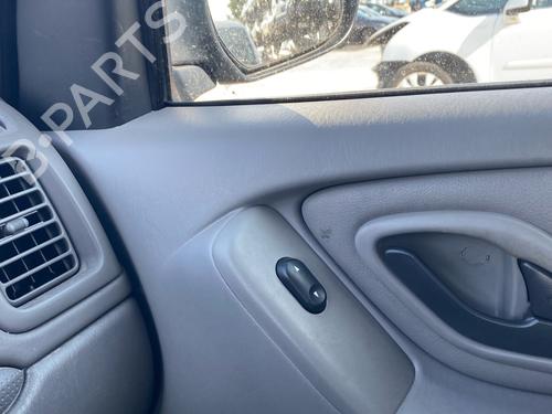 Right front window switch MAZDA TRIBUTE (EP) 3.0 V6 24V 4WD (EPFW) | BP38558248I26 - Image 2