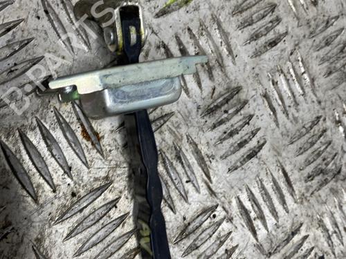Used Hinge/Door check strap TOYOTA YARIS (_P13_) 1.4 D (NLP130_, NLP130) (90 hp) 22111892