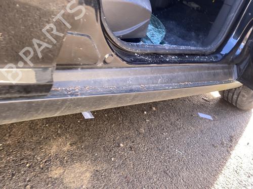 Used Right sideskirt Right sideskirt FORD FOCUS III 1.0 EcoBoost (100 hp) 32021390 32021390