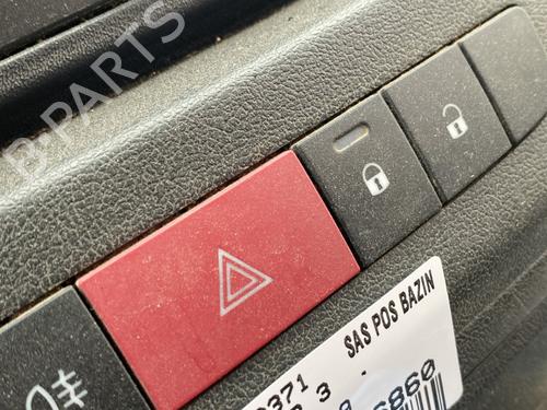 Used Warning switch CITROËN JUMPER II Van 2.2 HDi 130 (130 hp) 27403052