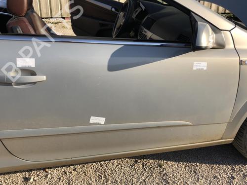 Dør høyre foran OPEL ASTRA H TwinTop (A04) 1.9 CDTi (L67) (150 hp) 19908481