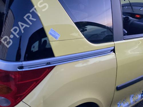 Sidevegg høyre PEUGEOT 1007 (KM_) 1.4 HDi (68 hp) 31815638