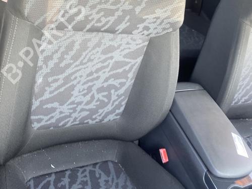 Right front seat PEUGEOT 3008 I MPV (0U_) 1.6 HDi | BP23785271C16 
