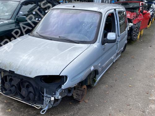 Air filter box PEUGEOT PARTNER MPV (5_, G_) 1.6 16V | BP30123739M87 - Image 8