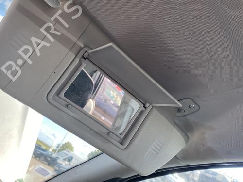 Used Right sun visor Right sun visor OPEL ZAFIRA / ZAFIRA FAMILY B (A05) 1.6 (M75) (115 hp) 28589236 28589236