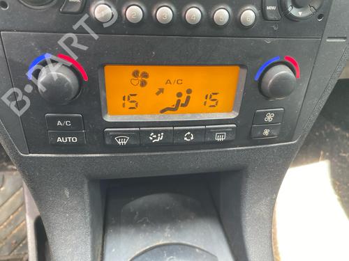 Used Climate control Climate control 37683540 37683540