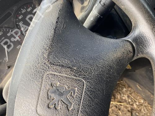 Used Driver airbag PEUGEOT PARTNER Box Body/MPV (5_, G_) 1.6 HDi 75 (75 hp) 25133636