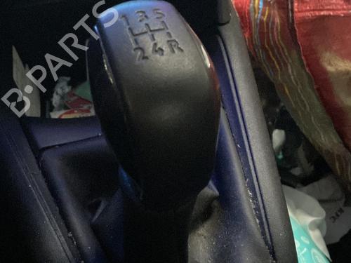Used Gear lever PEUGEOT 208 I (CA_, CC_) 1.2 VTI 82 (82 hp) 23002644