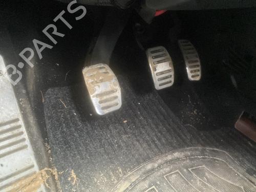 Used Pedal FIAT BRAVO II (198_) 1.9 D Multijet (198AXB1A) (120 hp) 25771567