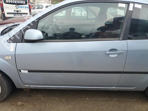 Used Left front door FORD FIESTA V (JH_, JD_) 1.4 TDCi (68 hp) 22119637