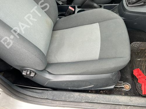 Right front seat FORD FIESTA VI (CB1, CCN) 1.4 TDCi | BP19913822C16 