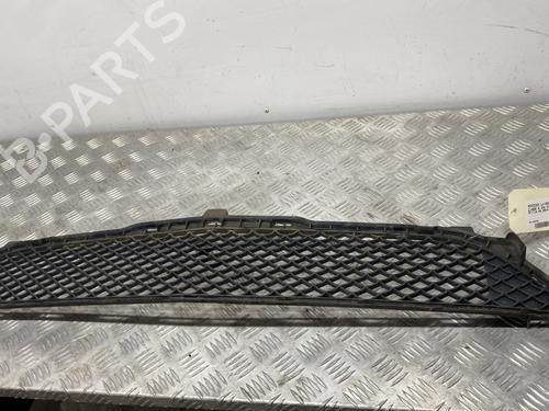 Used Grille MERCEDES-BENZ B-CLASS Sports Tourer (W246, W242) B 180 CDI (246.200) (109 hp) 26717870