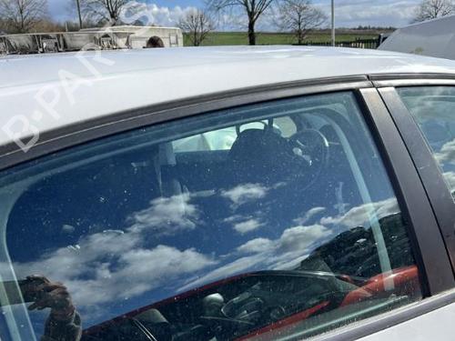 Rear right door window PEUGEOT 208 I (CA_, CC_) 1.4 HDi | BP22119494C21 