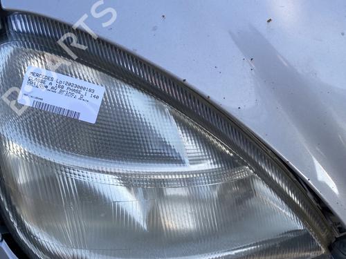 Højre forlygte MERCEDES-BENZ A-CLASS (W168) A 140 (168.031, 168.131) (82 hp) 23784662