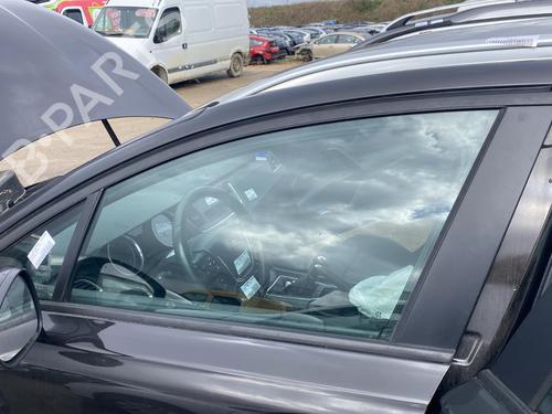 front-left-door-window-peugeot-508-sw-i-8e_-2010-2011-2012-2013-2014-2015-2016-2017-2018-33612935 main image