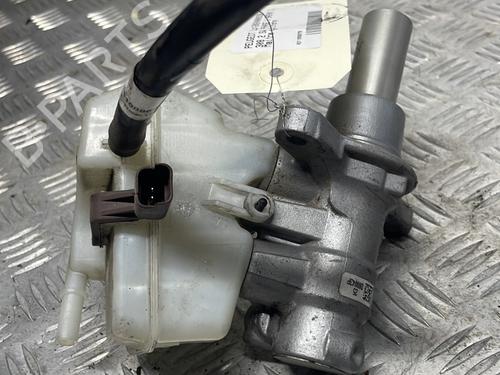 Brake master cylinder PEUGEOT 308 SW II (LC_, LJ_, LR_, LX_, L4_) 1.2 THP 130 | BP23785756M77 