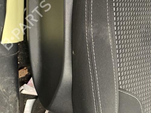 Sæde højre fortil Sæde højre fortil PEUGEOT 208 I (CA_, CC_) 1.6 HDi / BlueHDi 75 (75 hp) 32122865 32122865