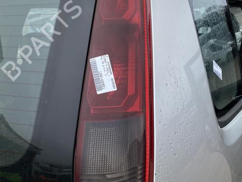 Used Right taillight NISSAN X-TRAIL I (T30) 2.2 Di 4x4 (114 hp) 31981246