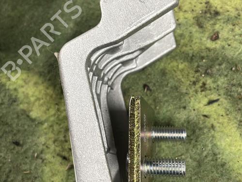 Used Hinge/Door check strap Hinge/Door check strap RENAULT TRAFIC Bus (T_, P_, V_) 2.5 D (75 hp) 33017212 33017212