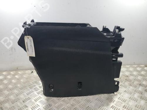 Used Middle console Middle console PEUGEOT 3008 II SUV (MC_, MR_, MJ_, M4_) 1.5 BlueHDi 130 (131 hp) 22119677 22119677