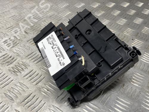 Used Fuse box PEUGEOT 407 (6D_) 1.6 HDi 110 (6D9HZC, 6D9HYC) (109 hp) 26909351