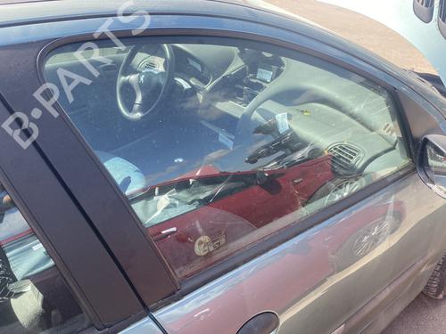 Front right door window PEUGEOT 206 Hatchback (2A/C) 1.9 D | BP26933836C19