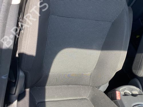 Right front seat PEUGEOT 5008 (0U_, 0E_) 2.0 HDi 150 / BlueHDi 150 | BP26743799C16 