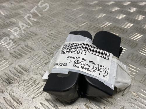 licence-plate-light-peugeot-partner-box-bodympv-k9-2018-31335907 main image