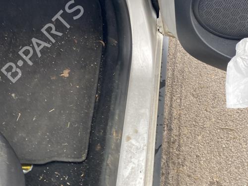 rubber-door-seal-dacia-sandero-ii-2012-32045292 main image